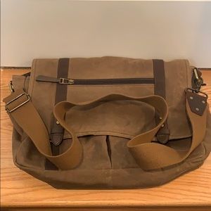 Fossil Messenger Bag